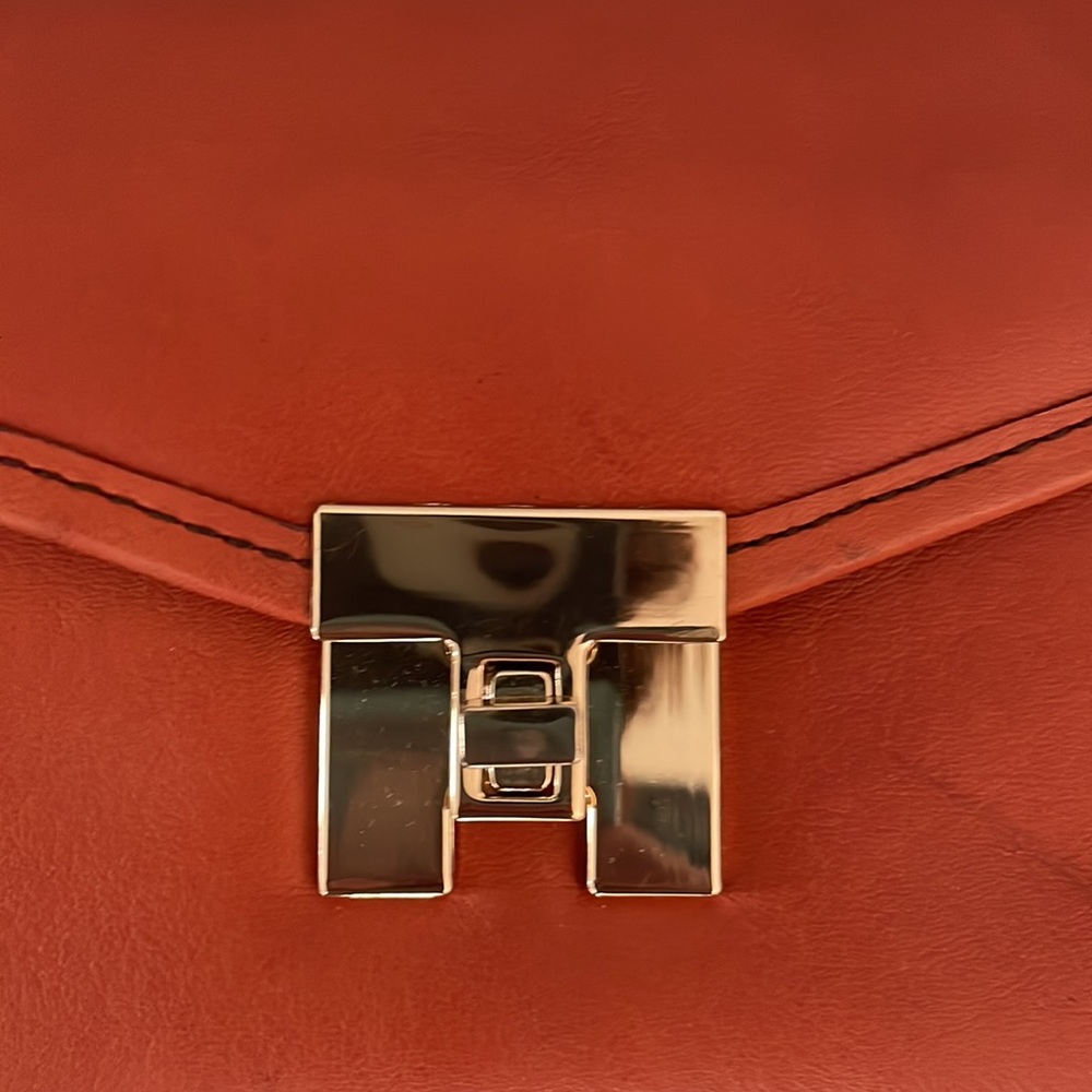 Excellent condition leather Tommy Crossbody in Pumpkin - Picture 5 of 7